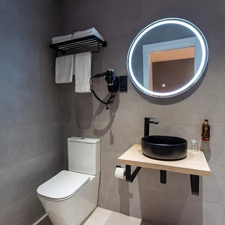 De La Fuente Pensión 4*